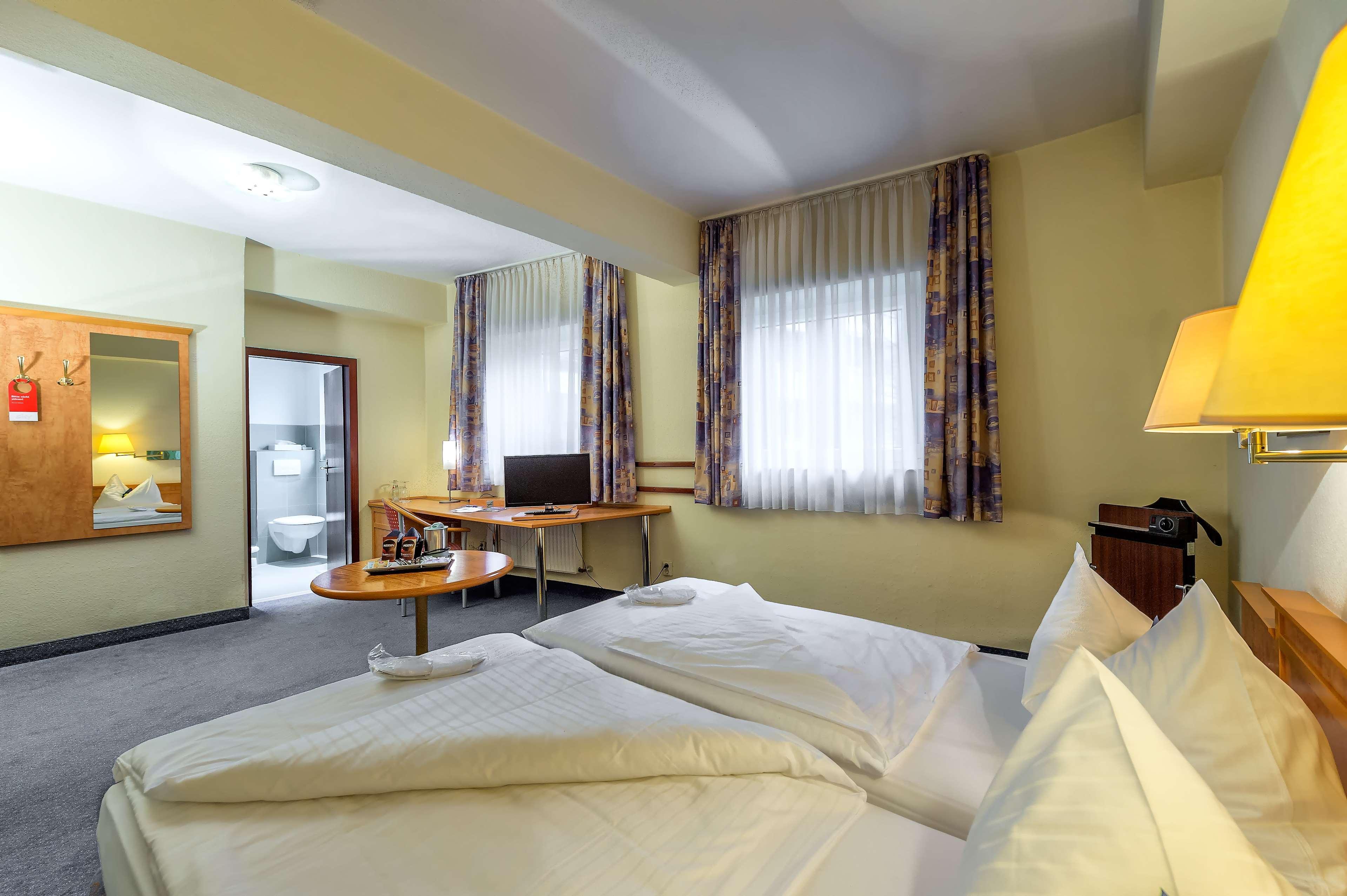 Best Western Weymouth Hotel Rembrandt Екстер'єр фото